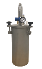 Stainless steel reservoir tank for dispensing with pneumatic agitation