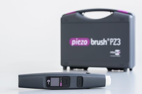 piezobrush PZ3 plasma device with case
